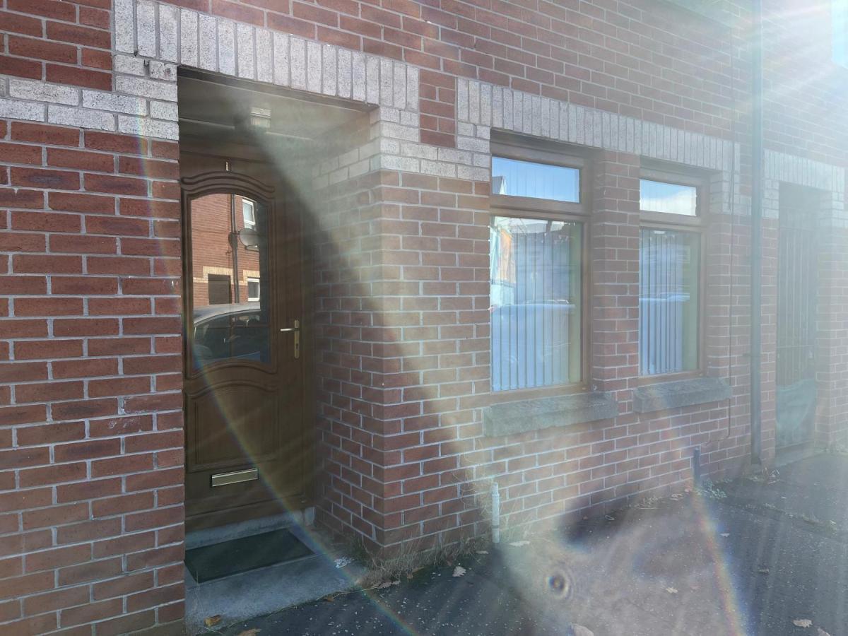 Casa vacanze 11 Parkmore Street, Ormeau Road, Belfast, Bt7 2gt, 2 Bedroom House *