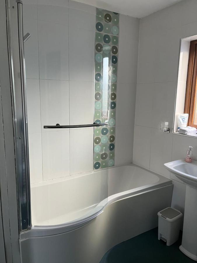 11 Parkmore Street, Ormeau Road, Belfast, Bt7 2gt, 2 Bedroom House Casa vacanze Belfast