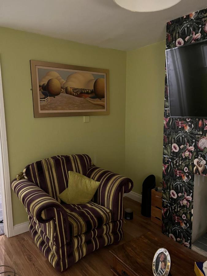11 Parkmore Street, Ormeau Road, Belfast, Bt7 2gt, 2 Bedroom House Casa vacanze Belfast